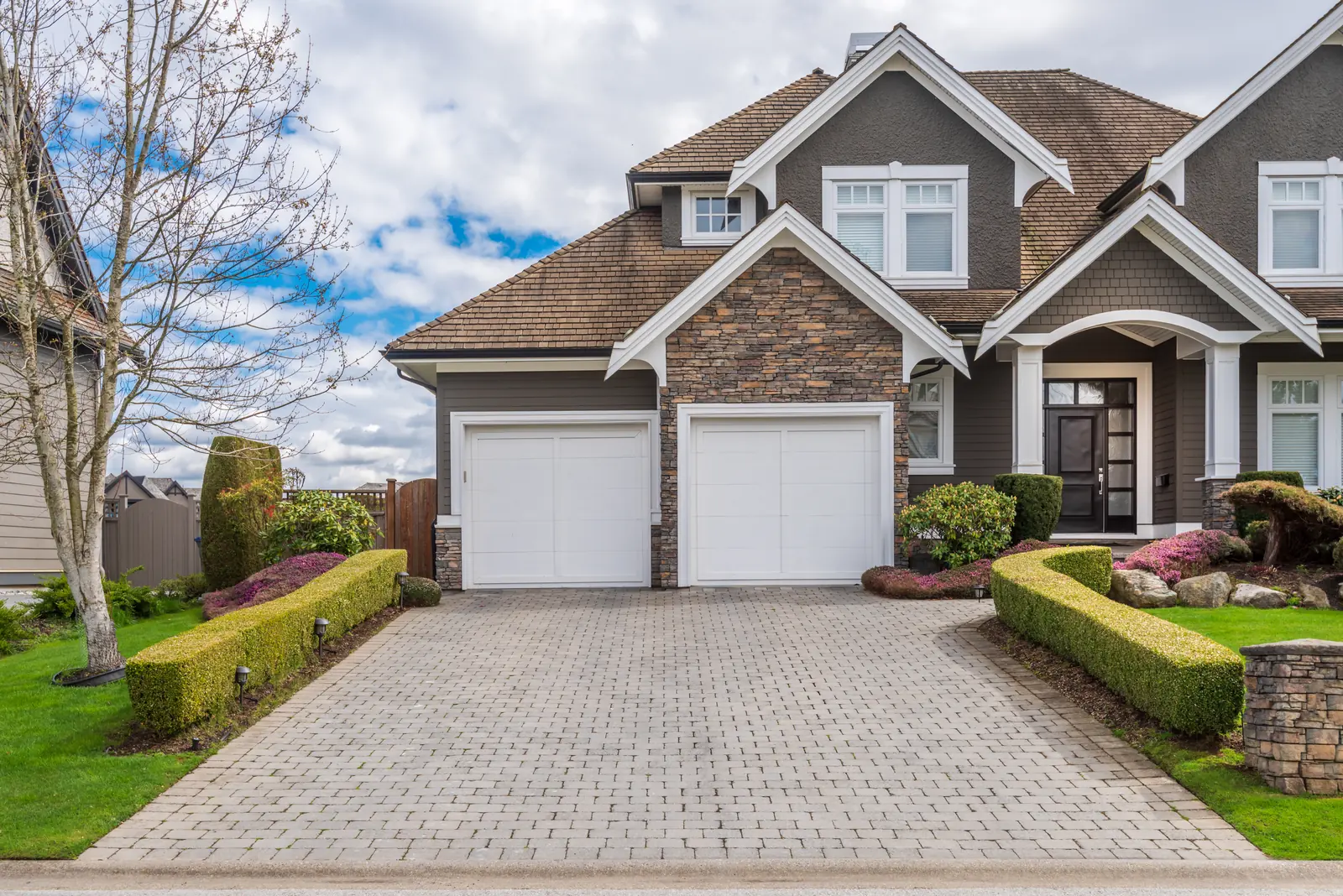 A private home awaiting the seller's next launch decision